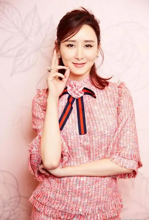 胡静:颜值与演技的完美融合,娱乐圈新宠儿揭秘