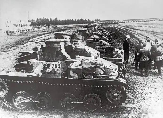 日本关东军的坦克
