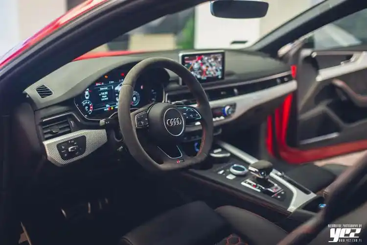 全新奥迪rs5,很容易上手的车