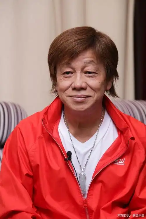 精武"英雄"梁小龙,虽已迟暮年华,但傲骨犹存!