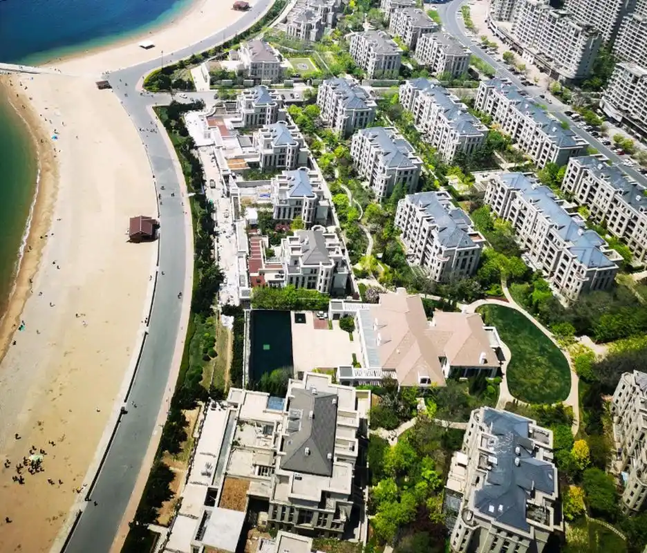 国内最牛的豪宅 星海湾壹号 星海湾壹号项目占地12万平方米,总建筑