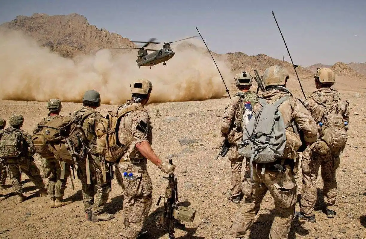 美国传奇海豹突击队,为何被20名游击队员打的全军覆没?三大原因