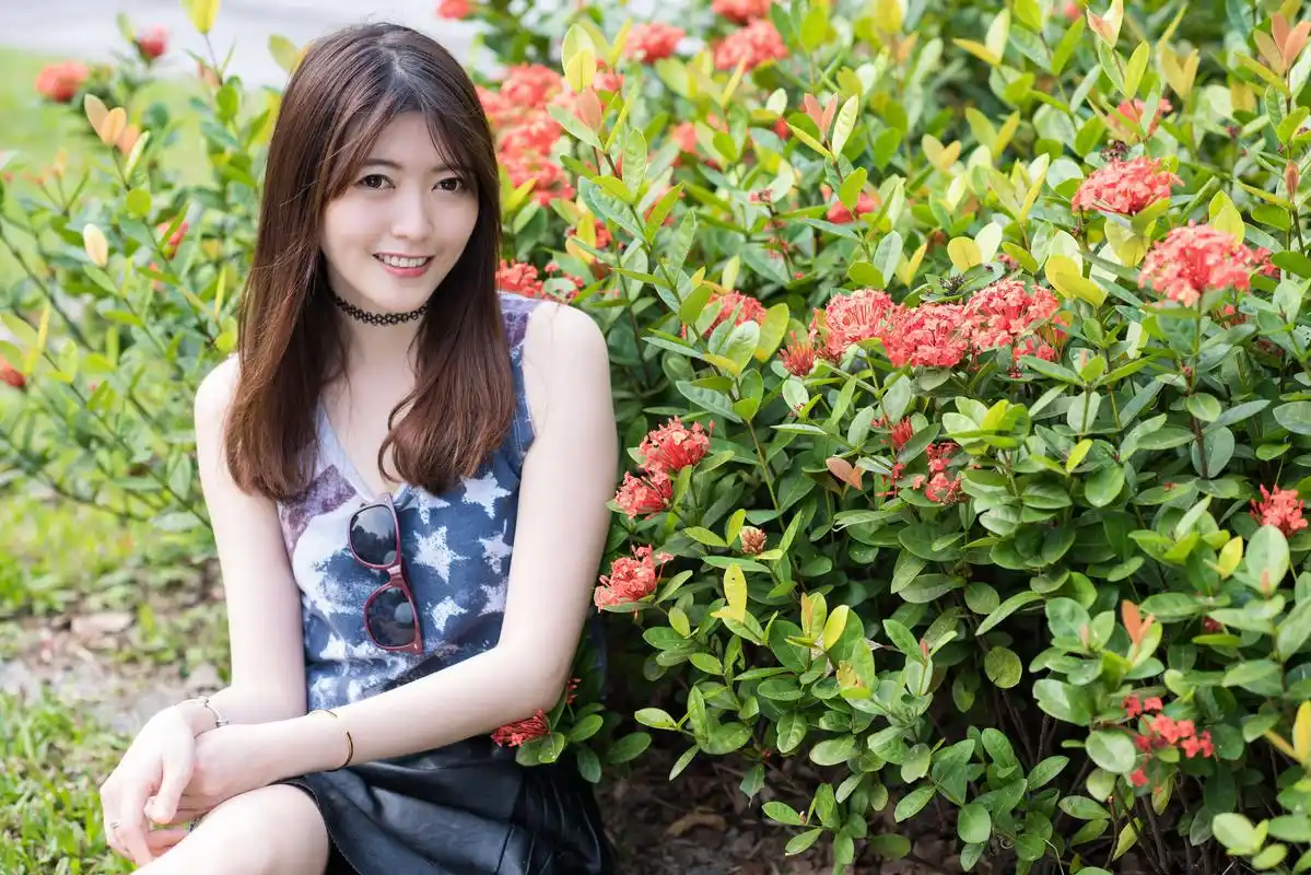 台湾美女大学生孙兹清纯校花高清电脑桌面壁纸(一)