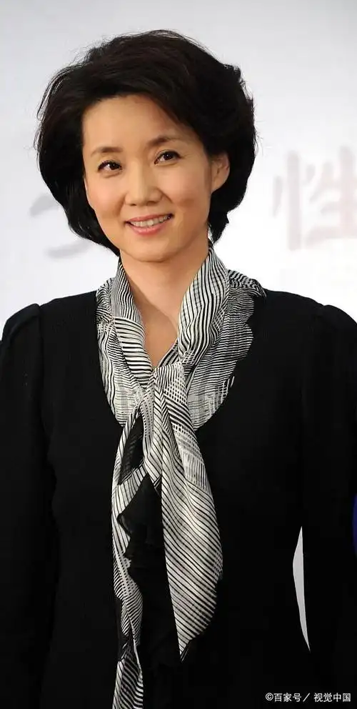 李修平:一婚拒绝生育,2婚嫁大10岁丈夫,60岁没孩子照样幸福!