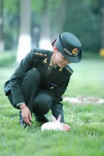 漂亮女兵 - wmj69888 - wmj69888 的博客