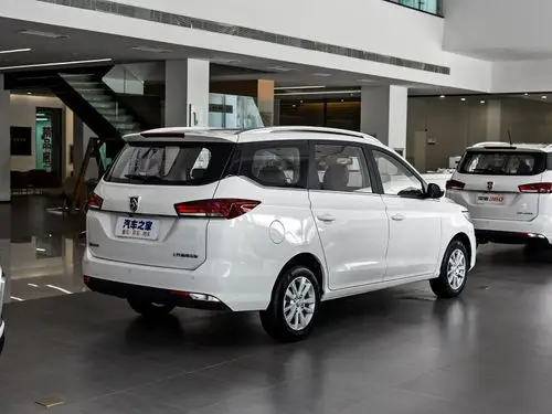 【图解图片_厦门五菱宝骏汽车宝骏360图片】-汽车之家