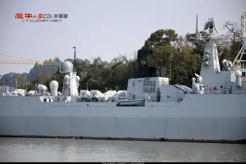 168舰回厂 疑似升级改装