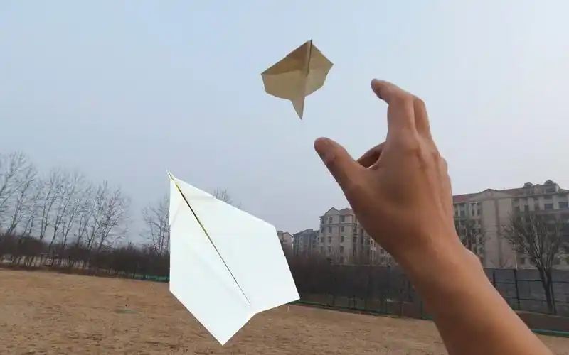 双重锁身飞得远能回旋神风号纸飞机