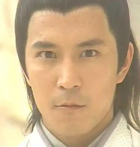 为何听闻周芷若与宋青书的喜讯张无忌会有五雷轰顶之感