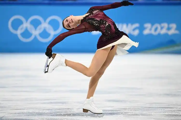 谢尔巴科娃花样滑冰冠军电脑桌面_俄罗斯花样滑冰千金赛车高清图片