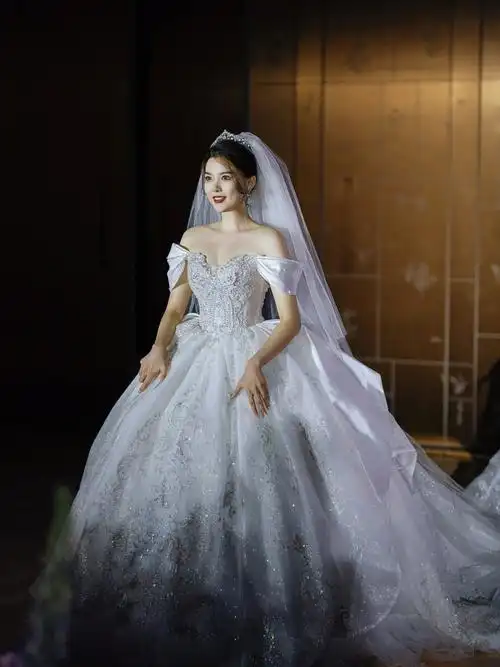 现场超美的婚礼仪式主纱祝福我们家美新娘