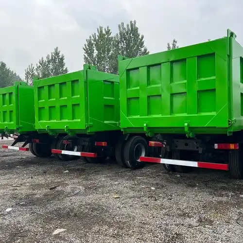 转让二手12轮豪沃自卸车 右驾驶舱渣土运输车 380马力后翻工程车