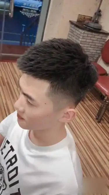 5厘米小飞机发型喜欢收藏每天一款只为你找到适合自己的发型