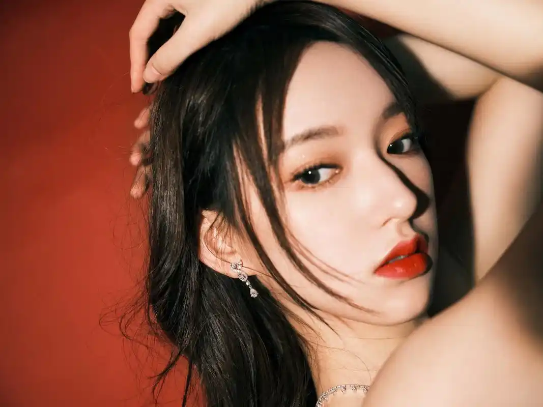 程潇:清纯唯美,俏丽动人