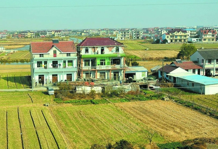 农村宅基地有"新规",一地已率先行动,超出这一标准要收费?