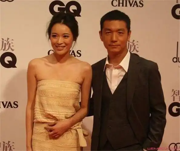 邢佳栋妻子是谁 邢佳栋老婆包海青是真是假