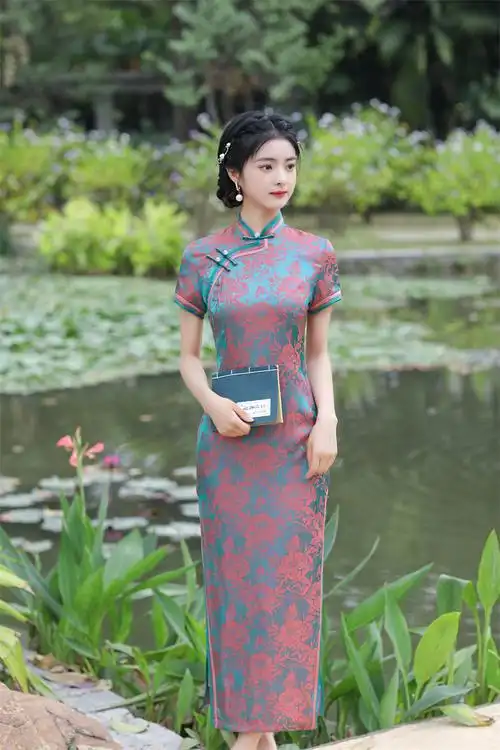 亿倩缘高考旗袍旗开得胜老丝绸提花长款2022春夏新款复古民族风中老年