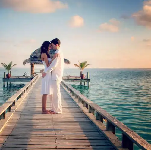 码头拥抱的情侣图片素材下载(图片id:409116)_-新人情侣-图片素材_ 集