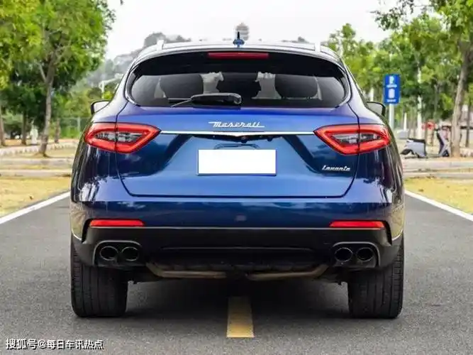 配备了主打抓地力和运动的倍耐力轮胎,规格为255/60 r18,还有无边框