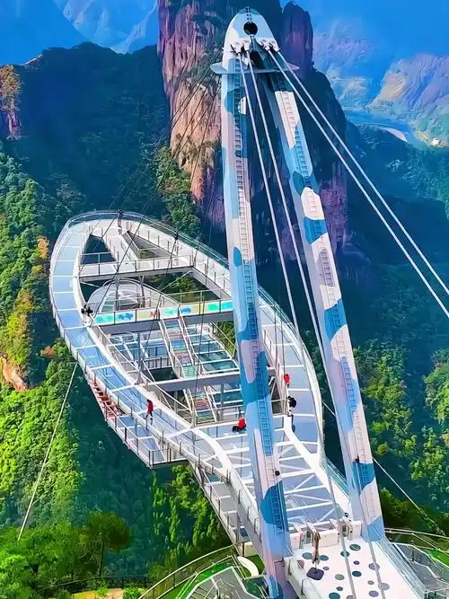 总之,浙江台州神仙居是一个非常美丽的地方,是一个值得一游的旅游胜地