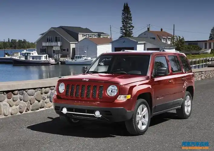 郑州jeep自由客优惠5万元现车颜色全