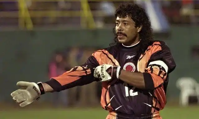 90年代美洲3大疯子门将,个个奇葩都是骚操作|美洲|门将|伊基塔_新浪