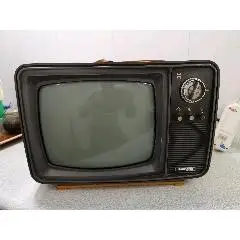 黄河牌黑白电视机!