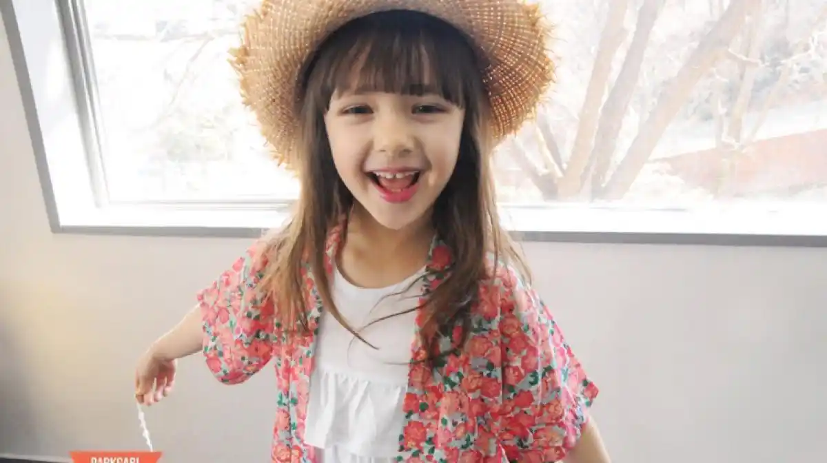 有种混血儿叫"中非混血",看见孩子颜值那一刻:将来定是个帅哥__财经