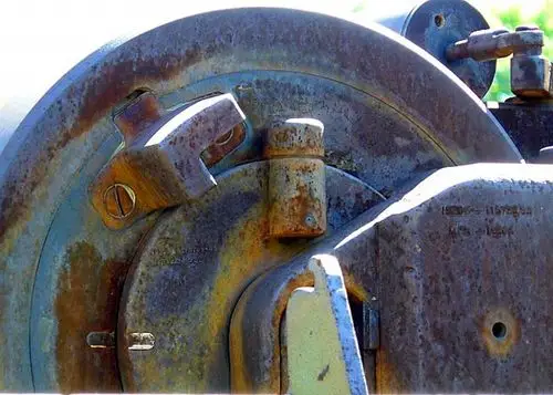 m110a2榴弹炮–四处走动