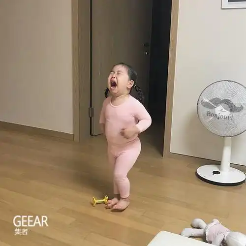 胖胖的小肚子超级萌3位在ins上不到两岁的人气韩国小网红