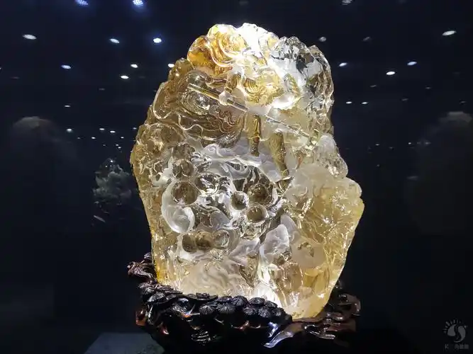 游览东海水晶博物馆,感受大自然的鬼斧神工