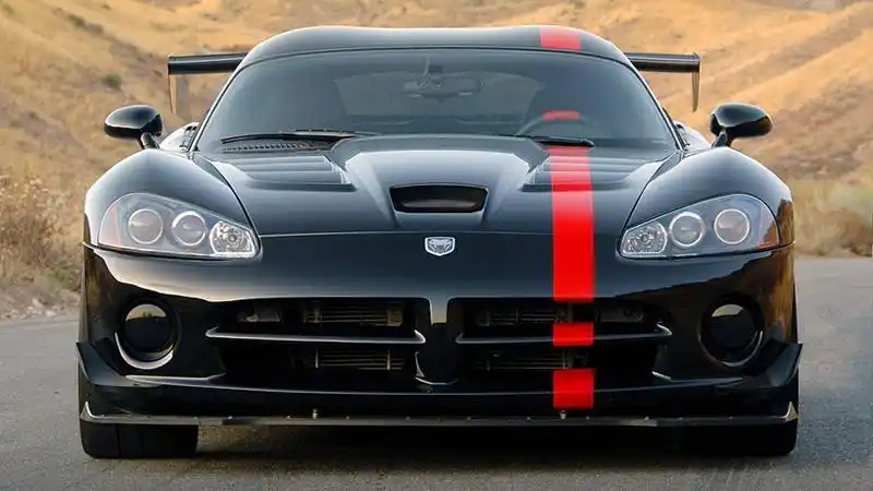 5s 最高车速:324km/h第九位:道奇vipersrt10 acr如果从数据上来看,911