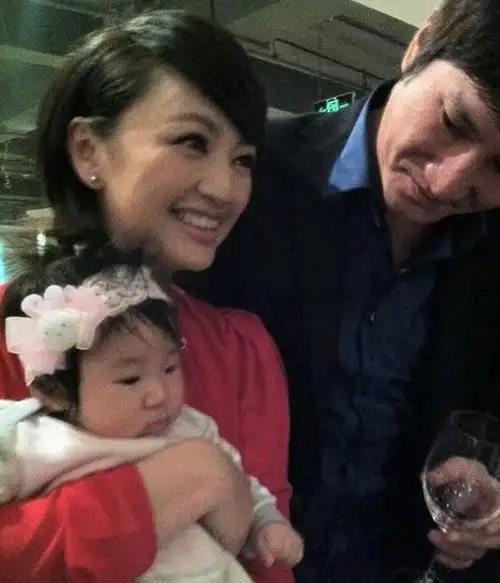 罗海琼与老公费麟.