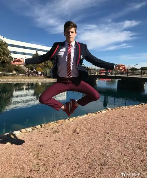 名校风暴 胡滋曼 miguel bernardeau(米格尔. 来自帅哥担当 - 微博