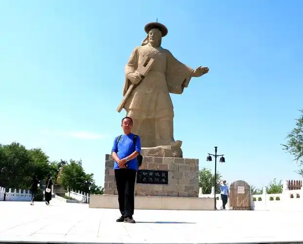 骆驼岭景区～大禹塑像