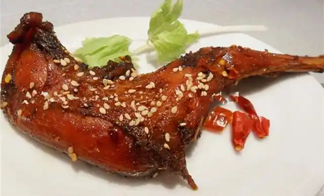 王妈手撕烤兔五香味(全只) ￥58元/只