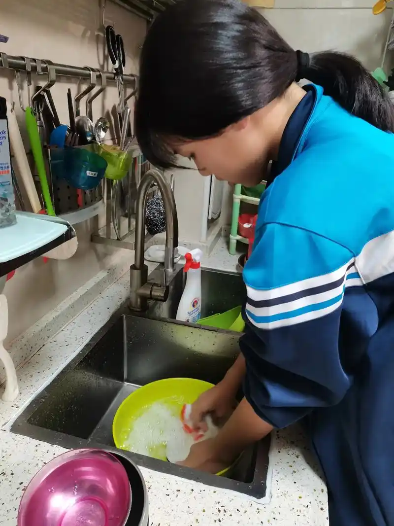 劳动最光荣96记录一下你们做家务的样子,真的很棒70700101