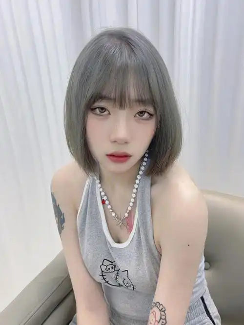 姐妹们听我说雾霾灰才是yyds