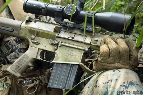 细品:美军m110半自动狙击系统 消音器被称"愚蠢设计"