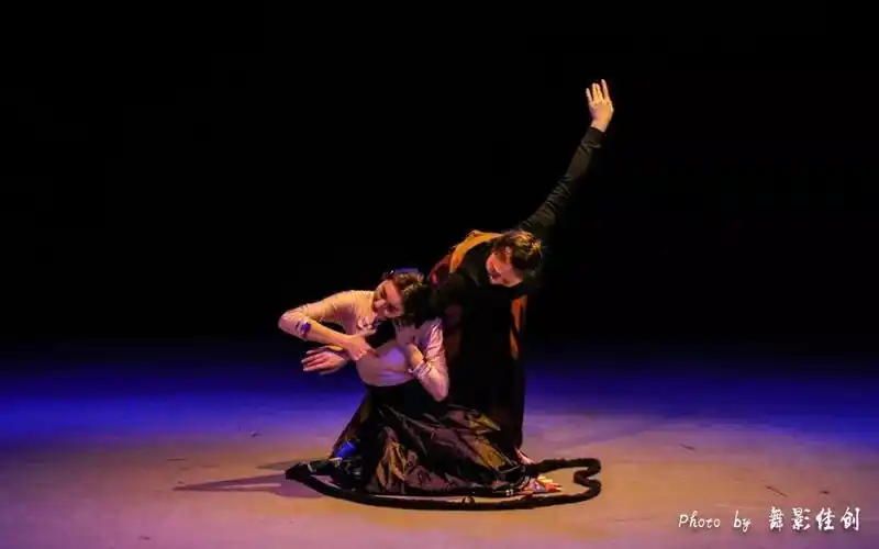 舞影图集四川师大舞蹈学院2017级研究生舞蹈编导方向期末考试