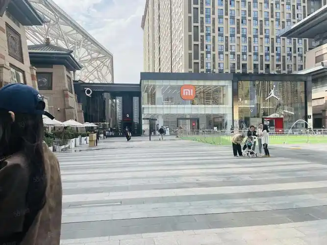 带品牌 出售 每年30万 成熟商圈 全业态,西安曲江新区龙湖星悦荟老城