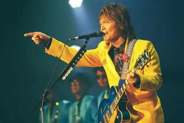 bai),本名吴俊霖,1968年1月14日生于台湾省新北市,中国台湾男歌手