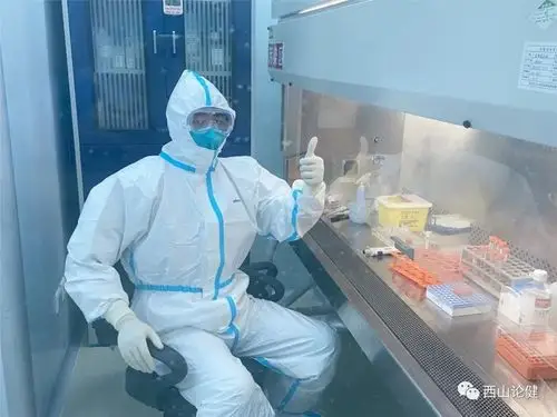 医生父亲是我心中的偶像门头沟疾控中心微检科王晨旭的战疫记