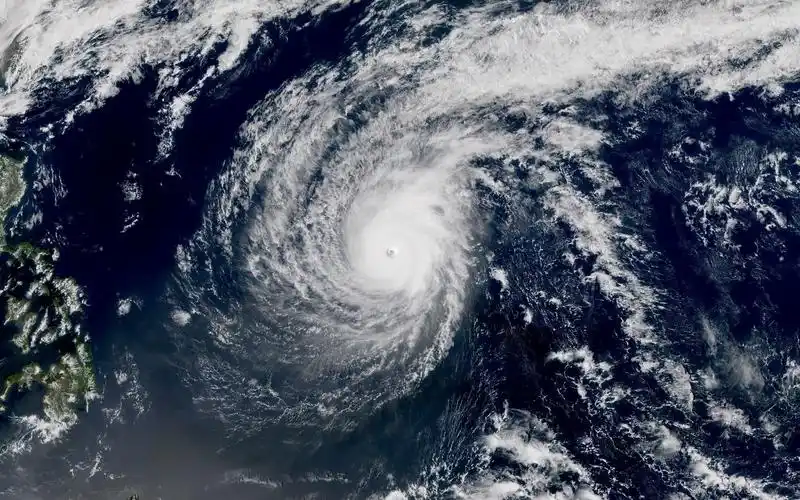 2019年第2号超强台风蝴蝶卫星云图第2版