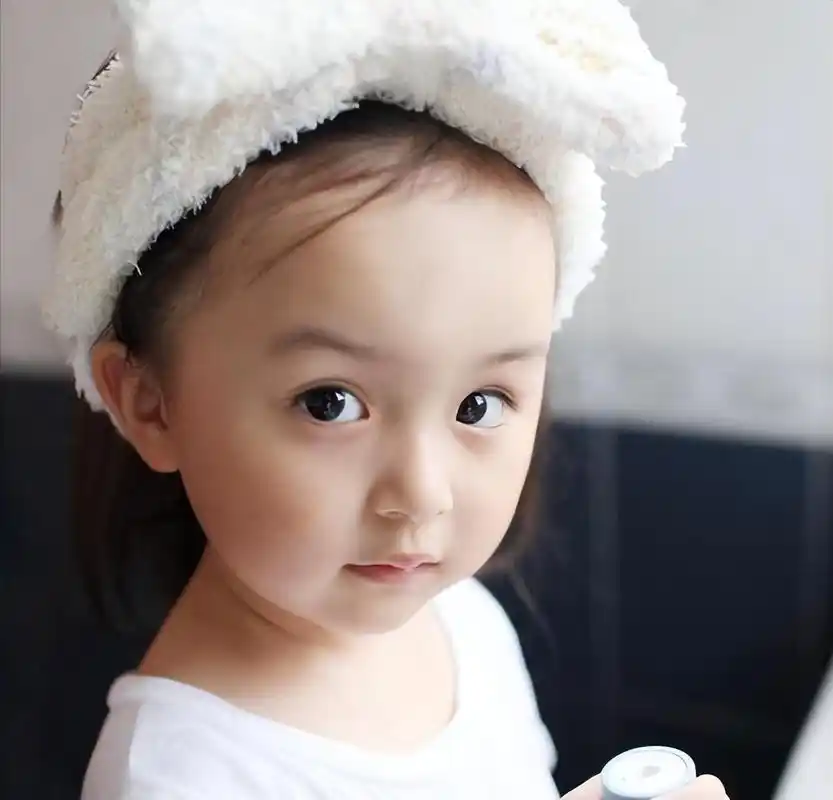 刘楚恬:两岁出道,年入百万,娱乐圈的小天使如今何在?