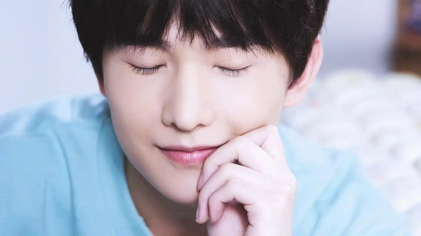 杨洋最新帅气写真图片桌面高清壁纸