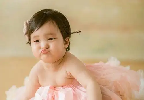 理短发的图片小女孩日常可爱短发越简单越天真烂漫_短发_女生发型大全