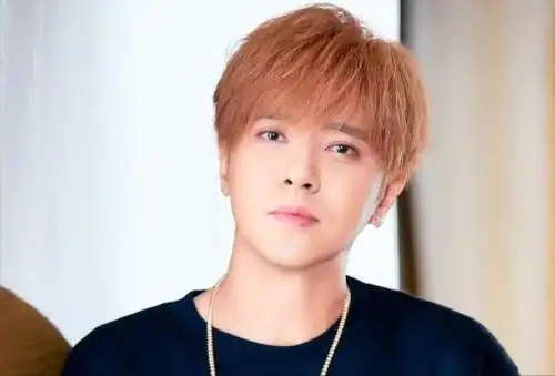 罗志祥剪新发型喊话会努力回到原本位置再战歌坛