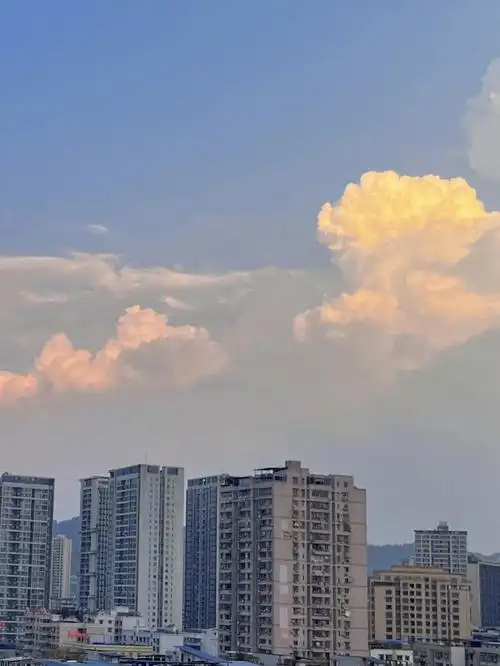 傍晚的天空  #ins#治愈系天空  #天空拍照  #天空  #云朵  #治愈