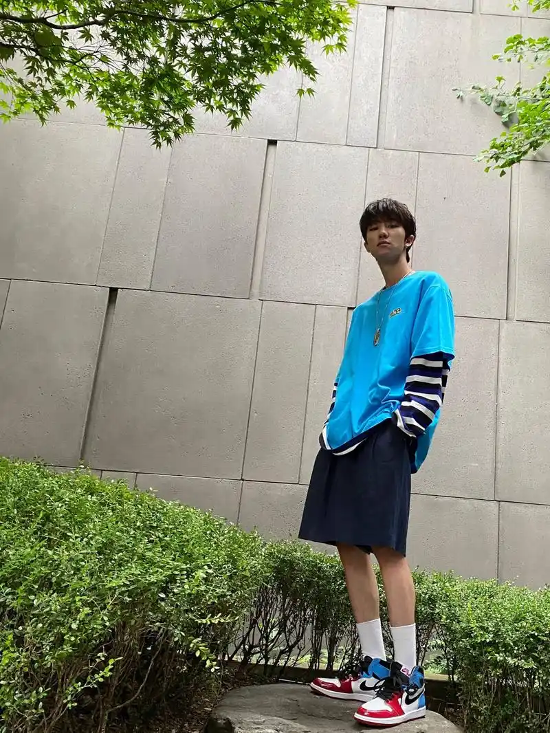 "aj大佬"the8徐明浩晒aj穿搭,又拽又酷男友力爆棚!